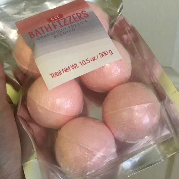 6 ct Bath Fizzers - Picture 2 of 2